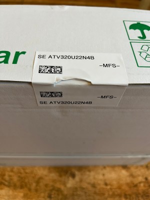 04-Schneider-ATV320U22N4B-d